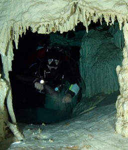 Cavern Diving – Cenote Diving